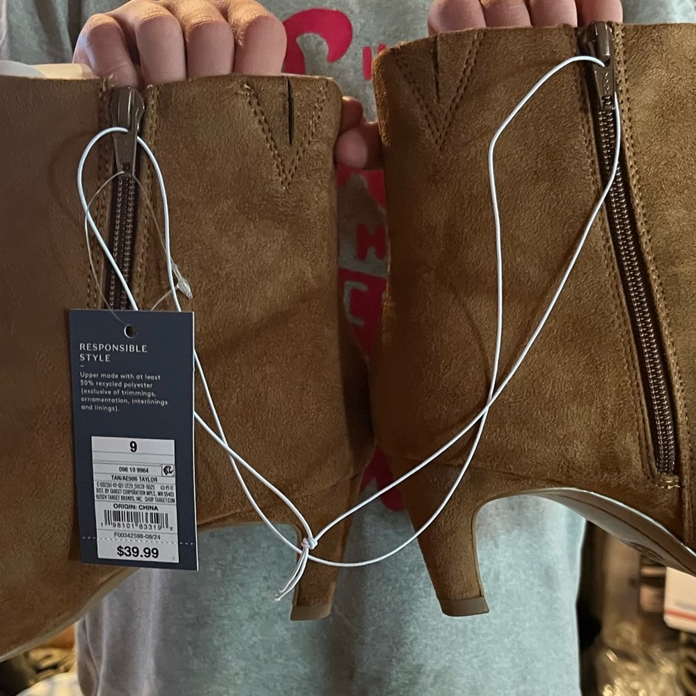 Universal Thread Tan Ankle Booties with Sleek Design